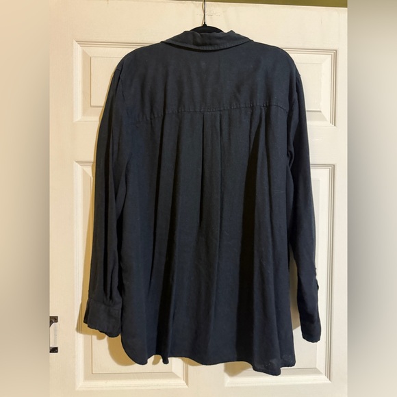 Universal Thread Charcoal Button-Up Shirt - Picture 3 of 3